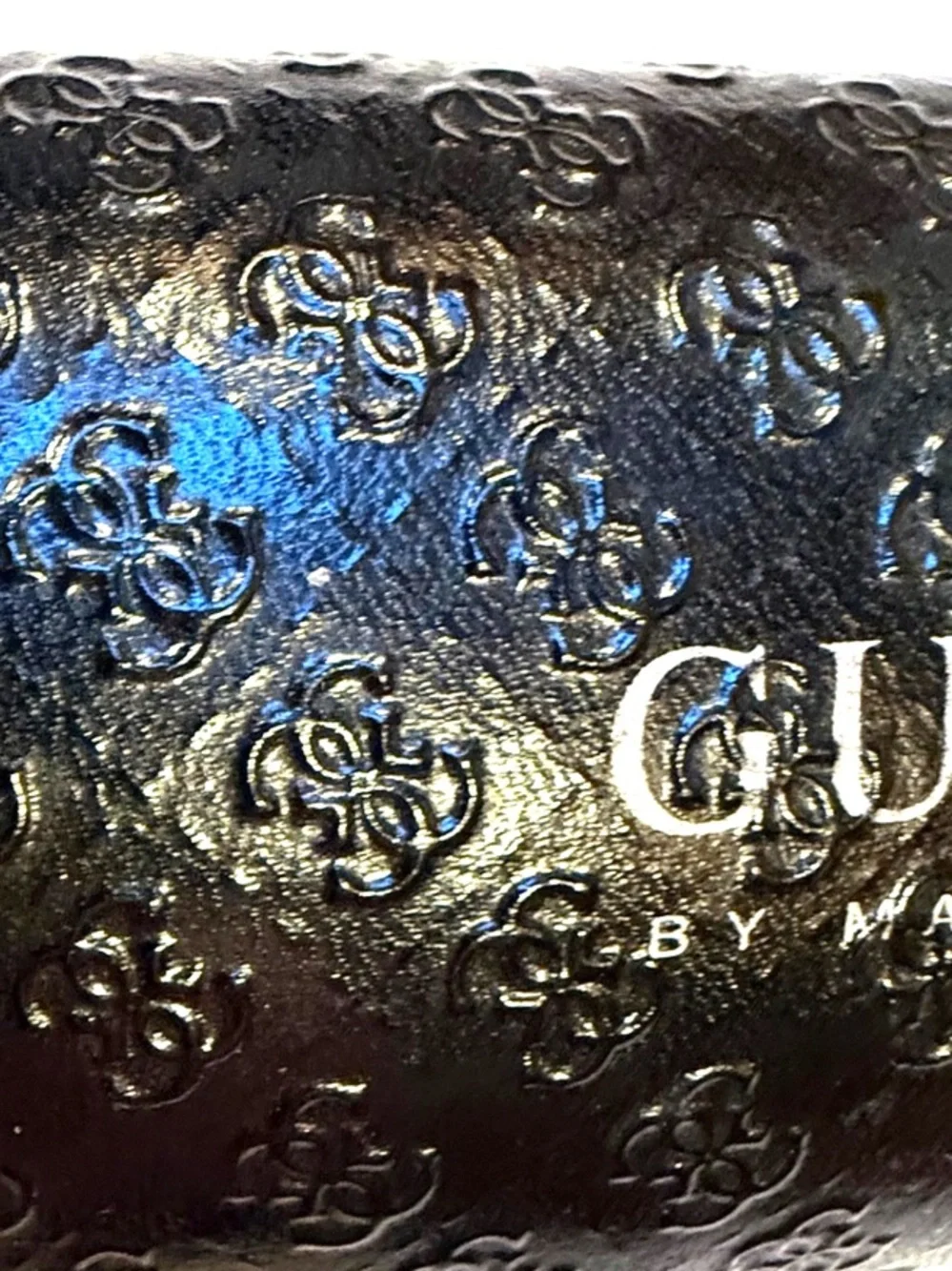 👁️ GUESS by Marciano EYEGLASS Textured hard CASE Black GUC Stamped G Logo